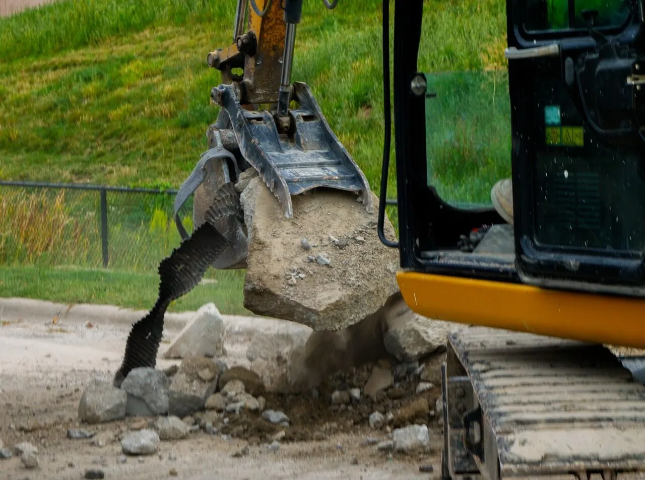 u.s. pavement excavator